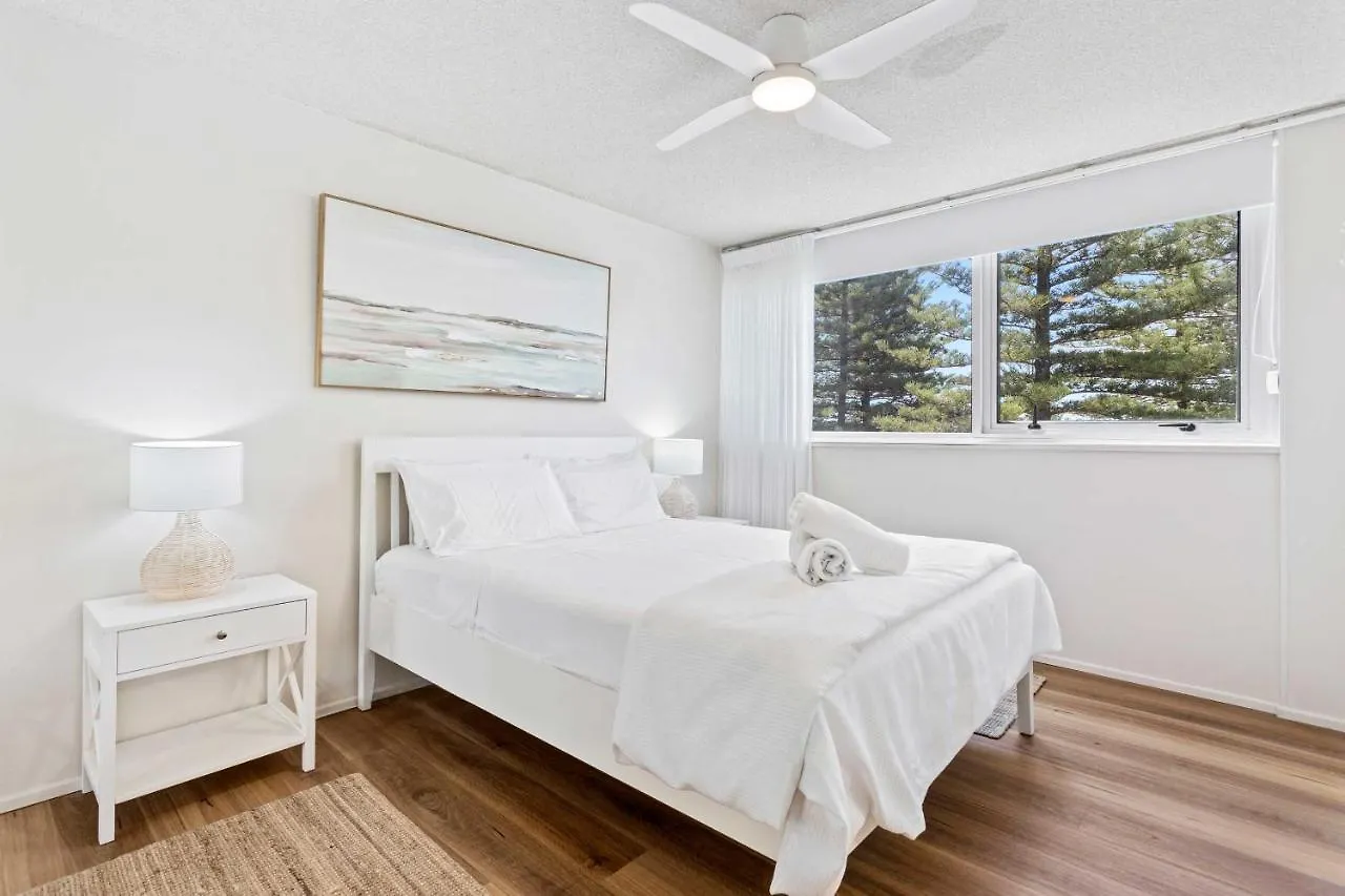 Ambassador Beachfront Apartments - Hosted By Burleigh Letting Gold Coast Austrálie